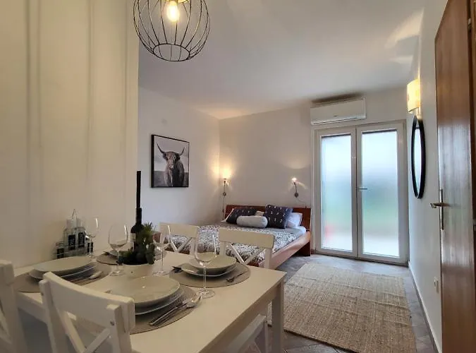 Appartement Apartmaniinprimosten