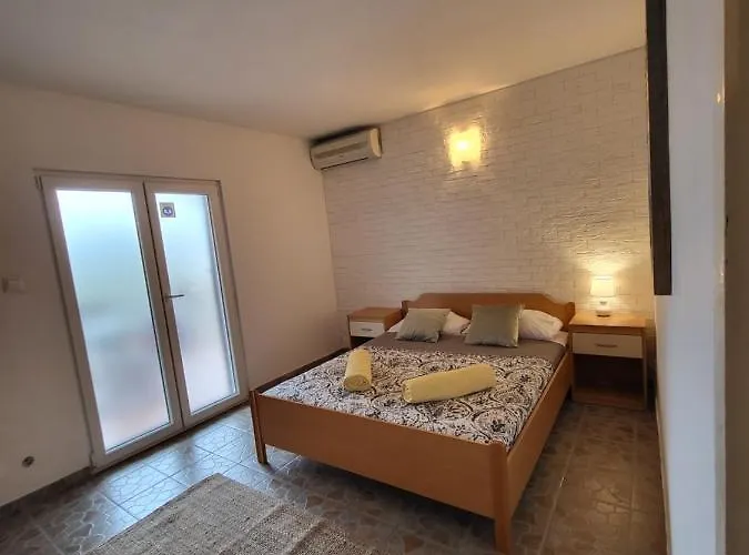 Appartement Apartmaniinprimosten